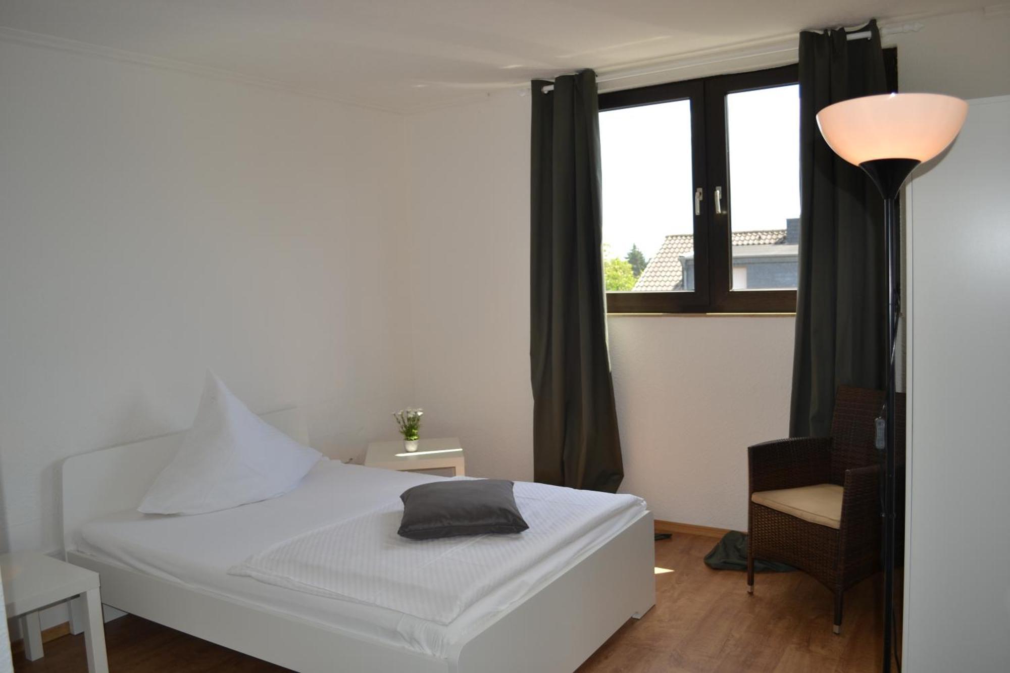 Hotel Garni Zum Dorfbrunnen Bornheim  Cameră foto